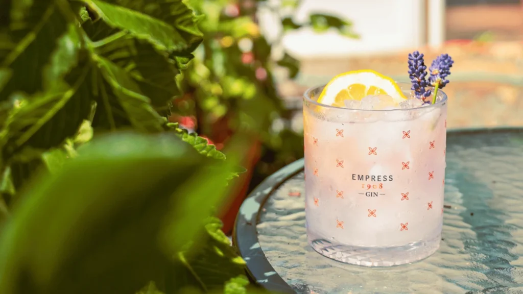 Take Your Summer Cocktails to the Great Outdoors!