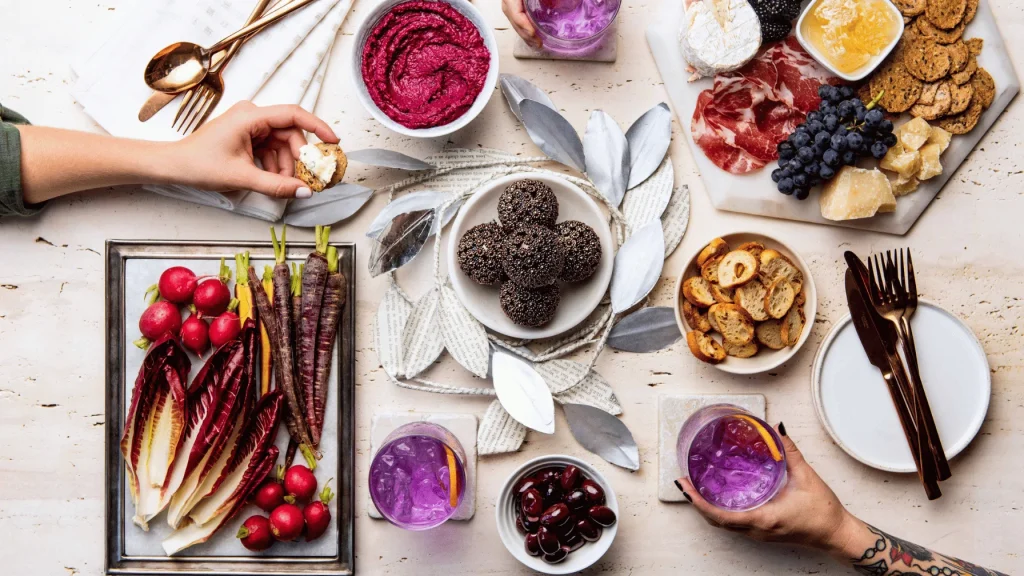 Cocktail & Hors D’oeuvre Pairings for Your Next Dinner Party