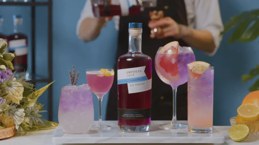 Non-alcoholic cocktails with Empress 1908 0.0 Indigo